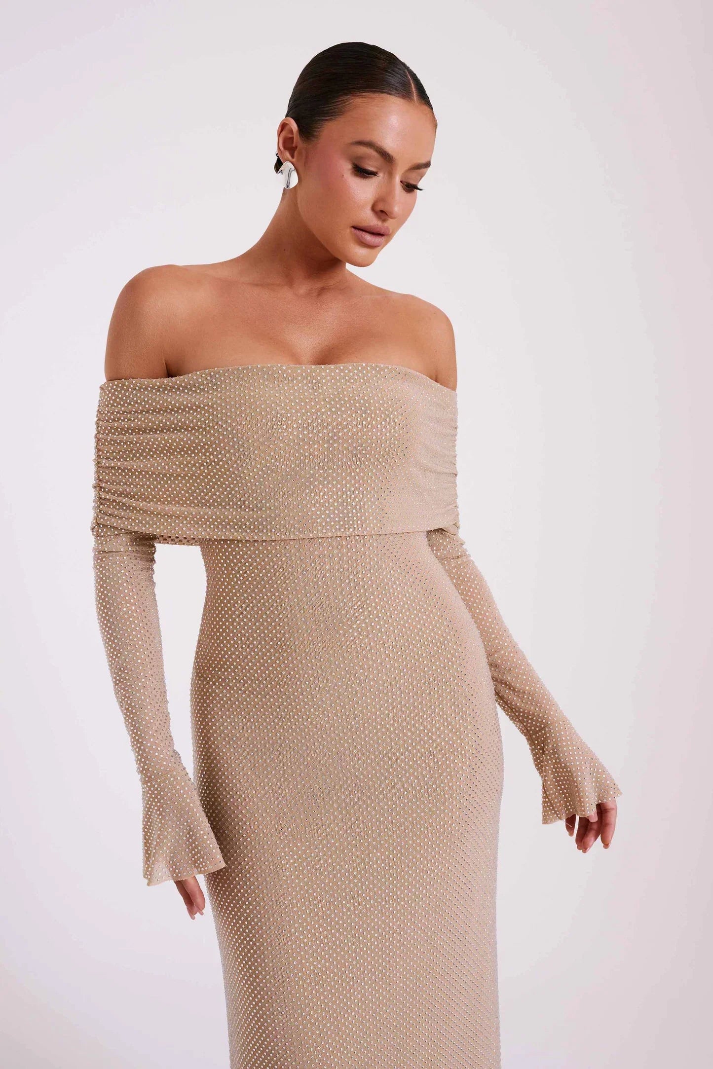 Malika | Elegant Off-Shoulder Dress