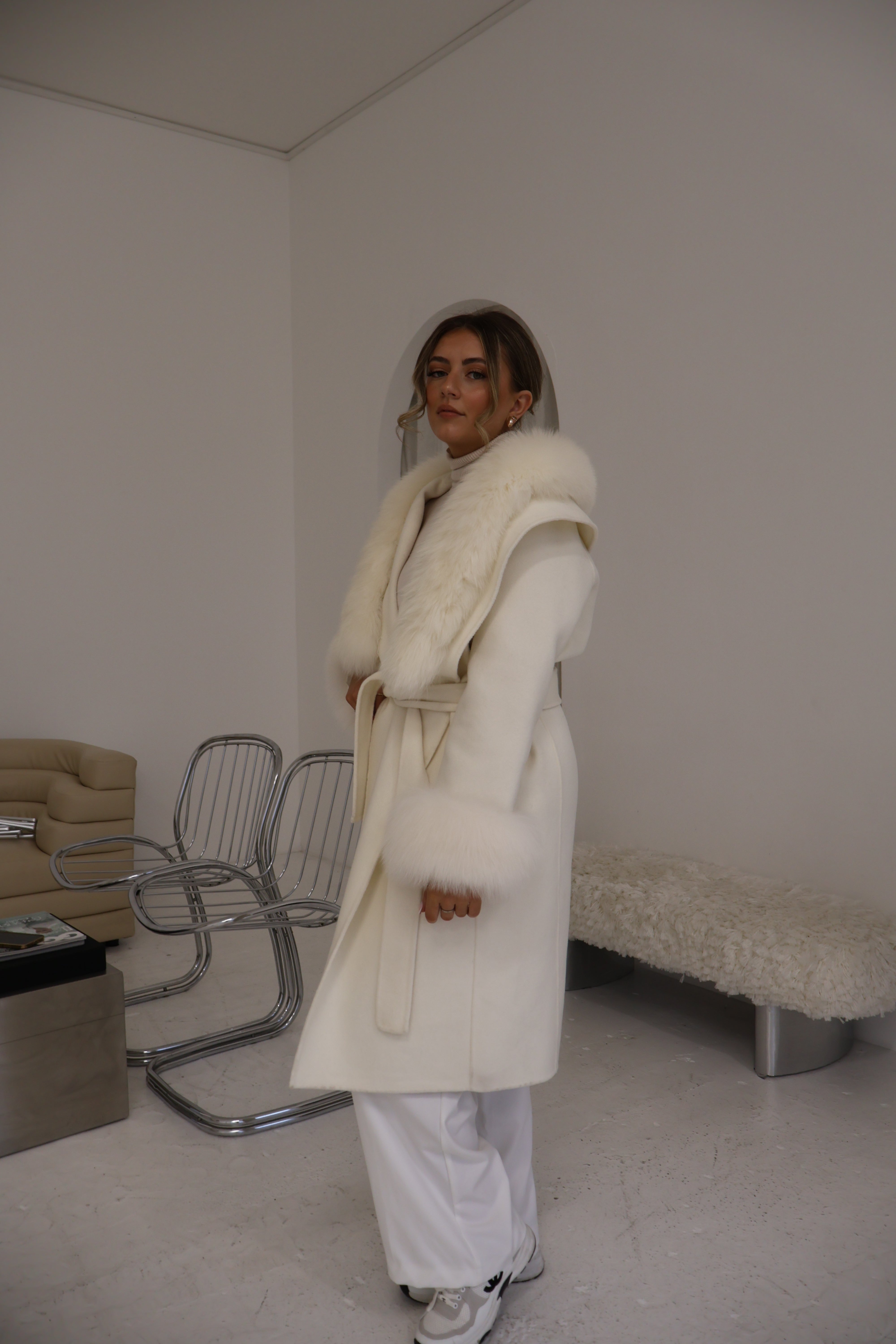 Elma | Cuffs Long Elegant Cashmere Coat