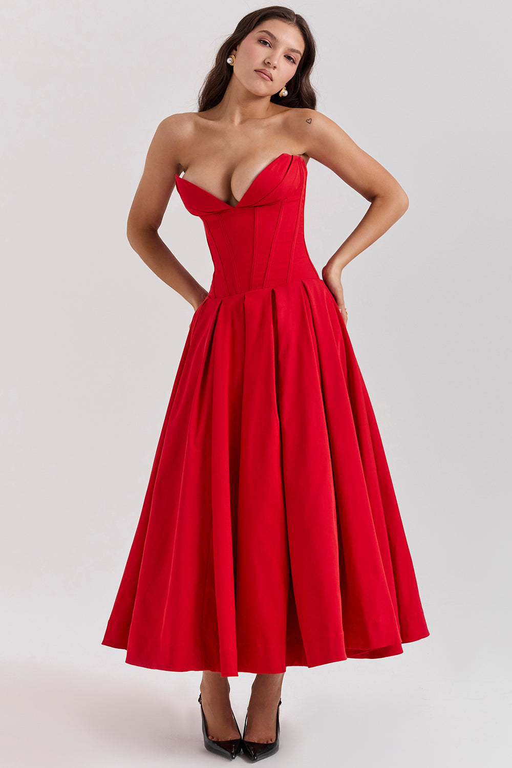 Lina Strapless Midi Dress – Sweetheart Neckline